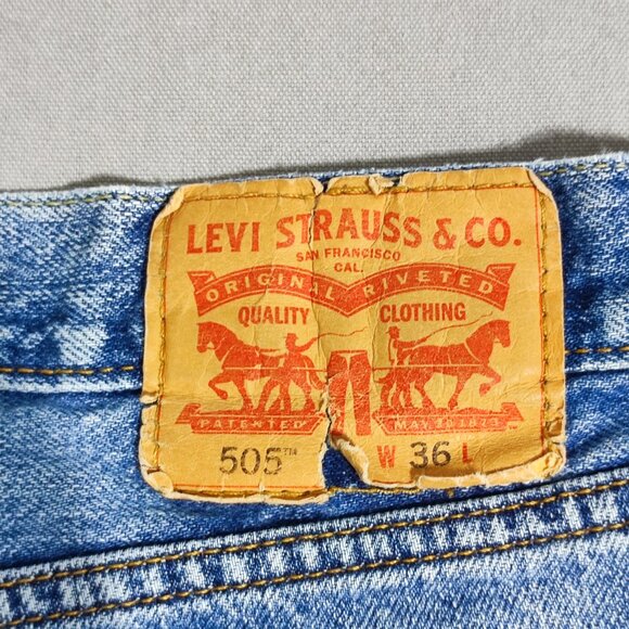 Levi's 505 denim shorts men's size 36 hard washed denim blue colour - Picture 5 of 15